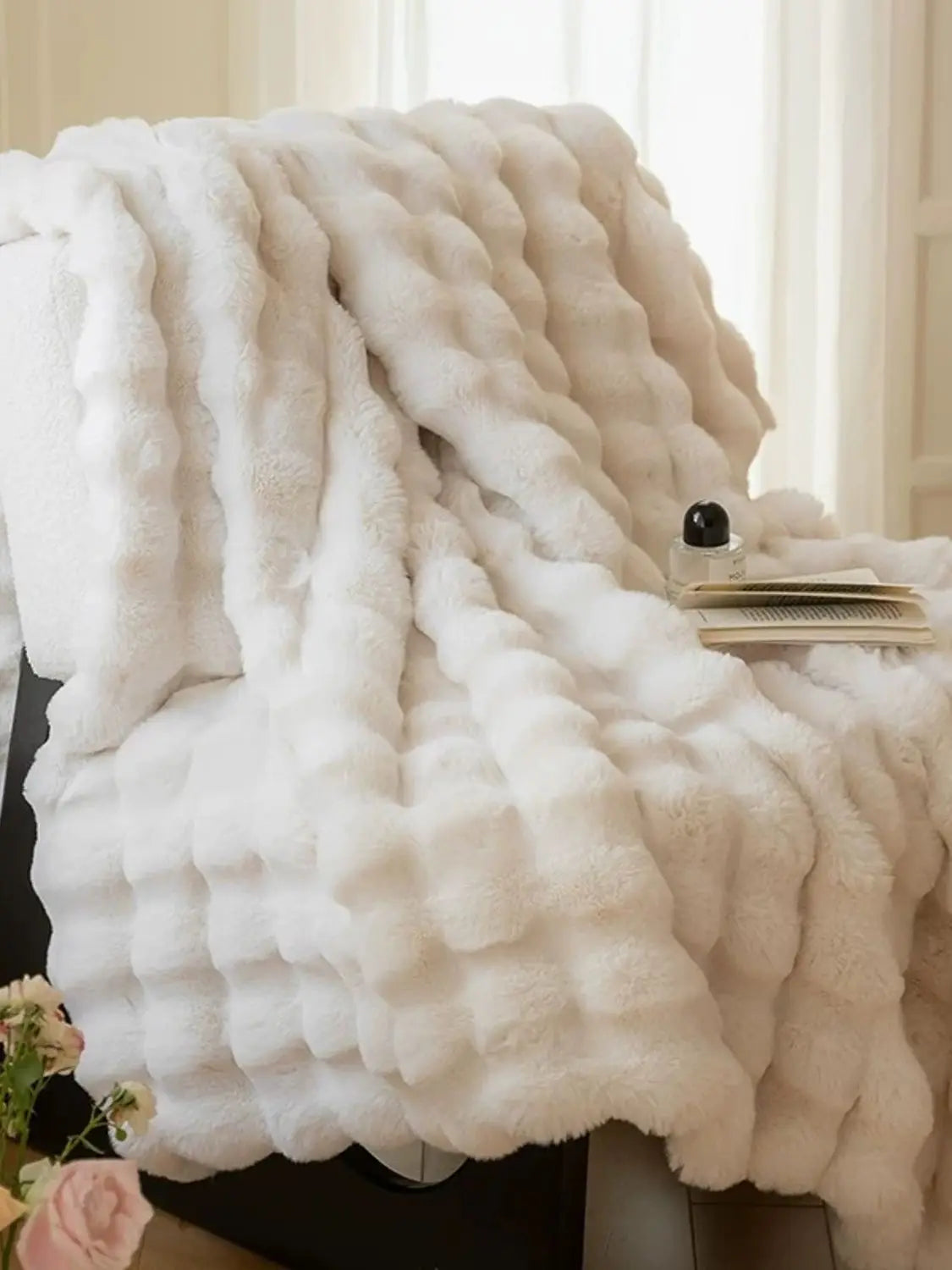 Soft, Warm, 1pc Cozy Faux Rabbit Fleece Blanket, 6LBS