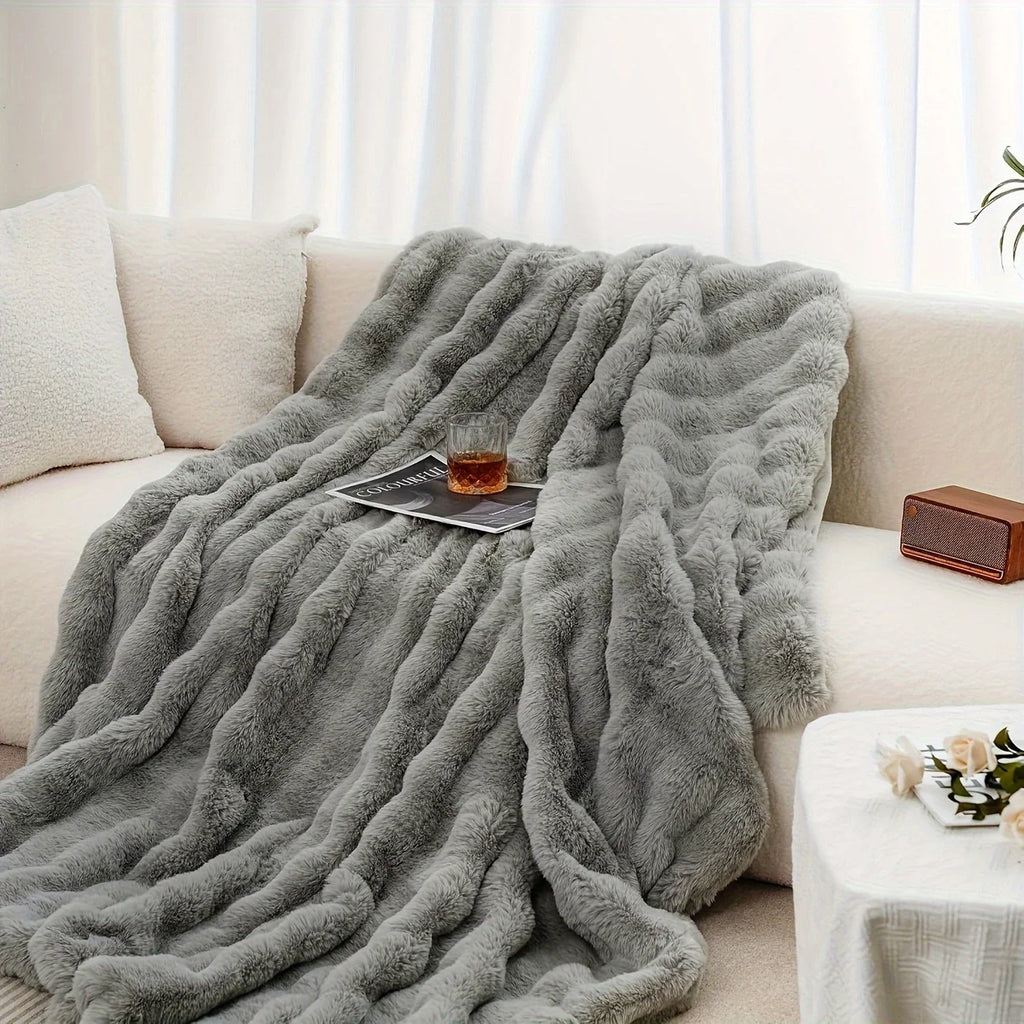 Soft, Warm, 1pc Cozy Faux Rabbit Fleece Blanket, 6LBS