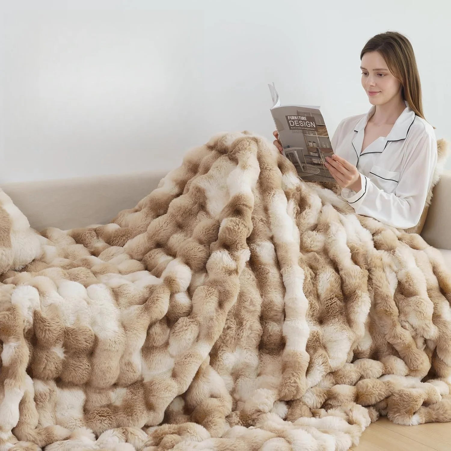 Soft, Warm, 1pc Cozy Faux Rabbit Fleece Blanket, 6LBS