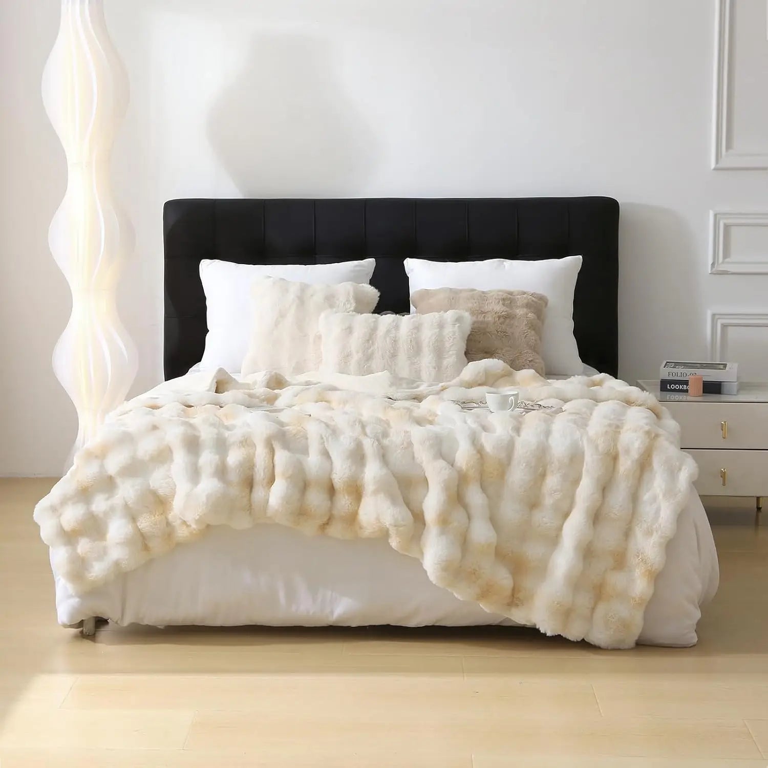 Soft, Warm, 1pc Cozy Faux Rabbit Fleece Blanket, 6LBS